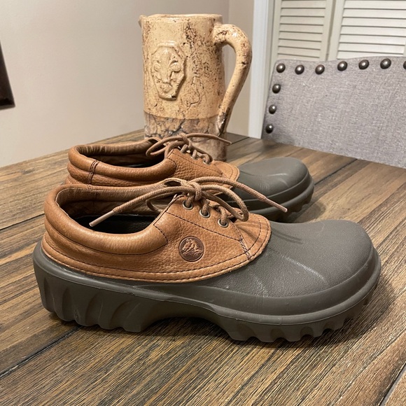 CROCS Other - Crocs All Terrain Axle Men’s 12 Brown Leather Duck Boat Lace Clogs Comfy Shoes